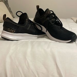 New Balance Women’s Sneakers